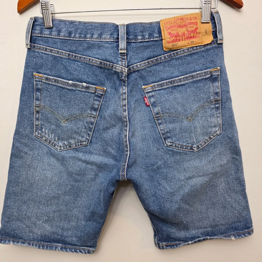 Levis 501 Original Fit Mens Denim Shorts Blue Medium Wash‎ Distressed W29 L9